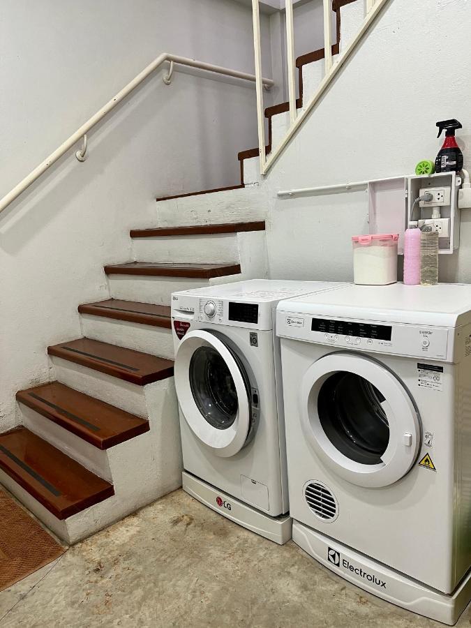 Together Backpackers Hostel Chiang Rai Bagian luar foto