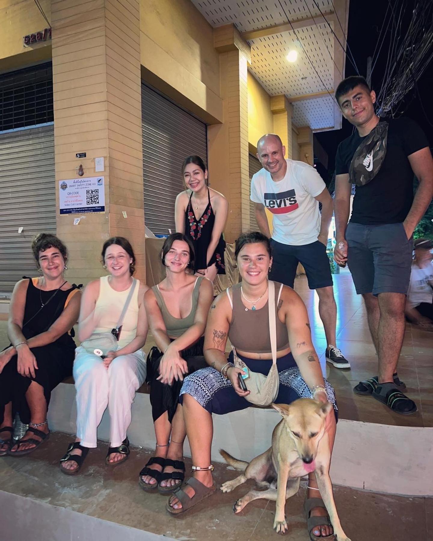 Together Backpackers Hostel Chiang Rai Bagian luar foto